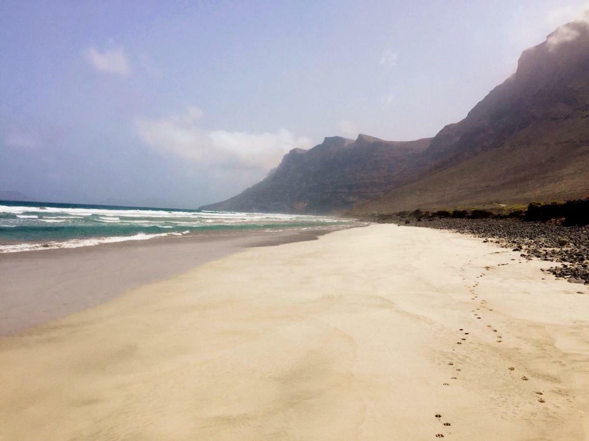 Fcg20, Famara Beach ภายนอก รูปภาพ